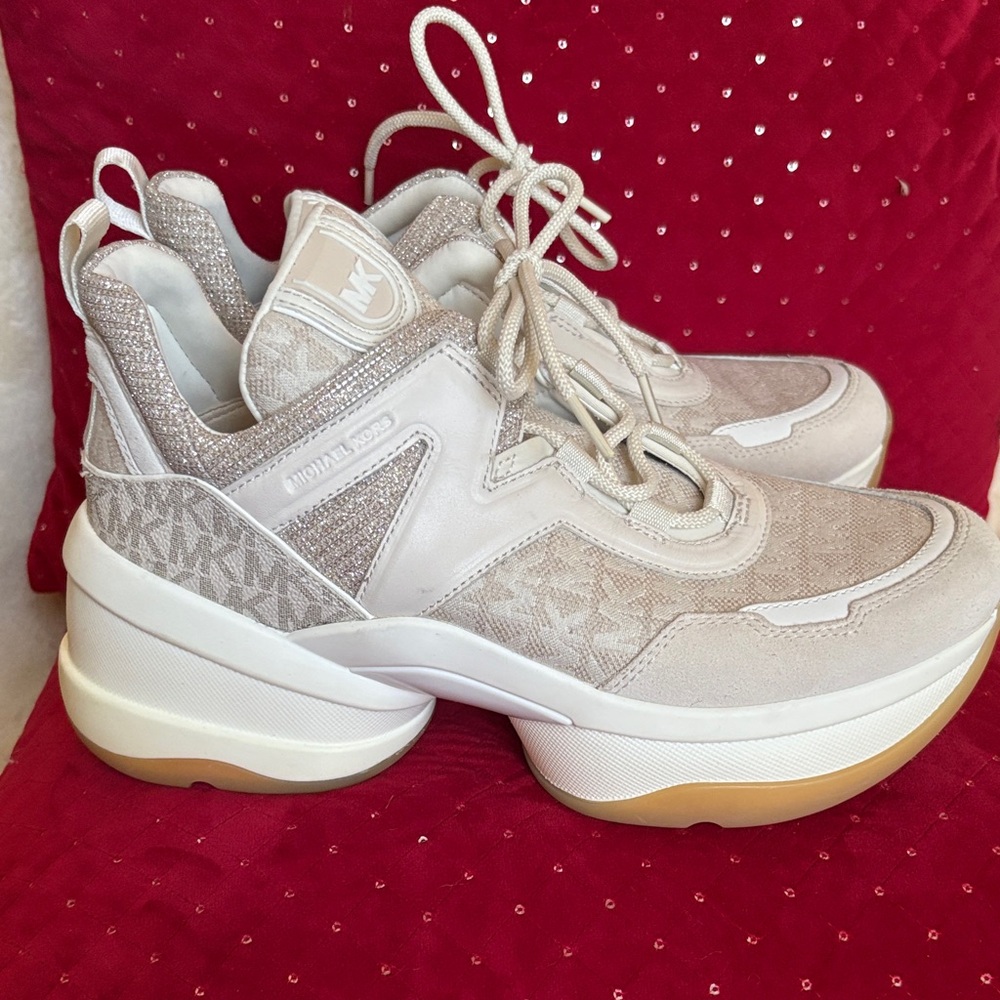 Michael Kors Cream Lace-Up Sneakers